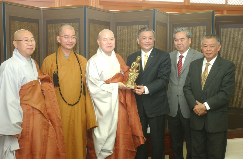 2009.11.26 중국종교인평화회 예방 (1)